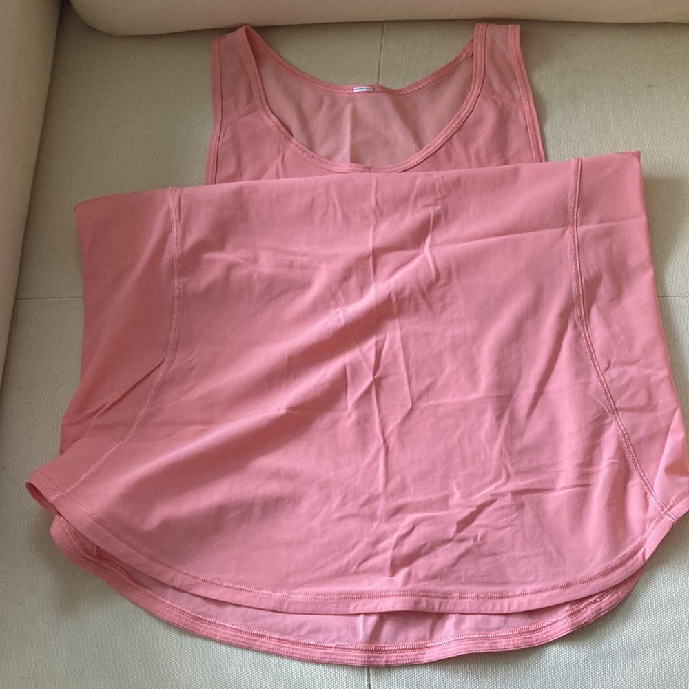 Lululemon tank top - Picture 2 of 4